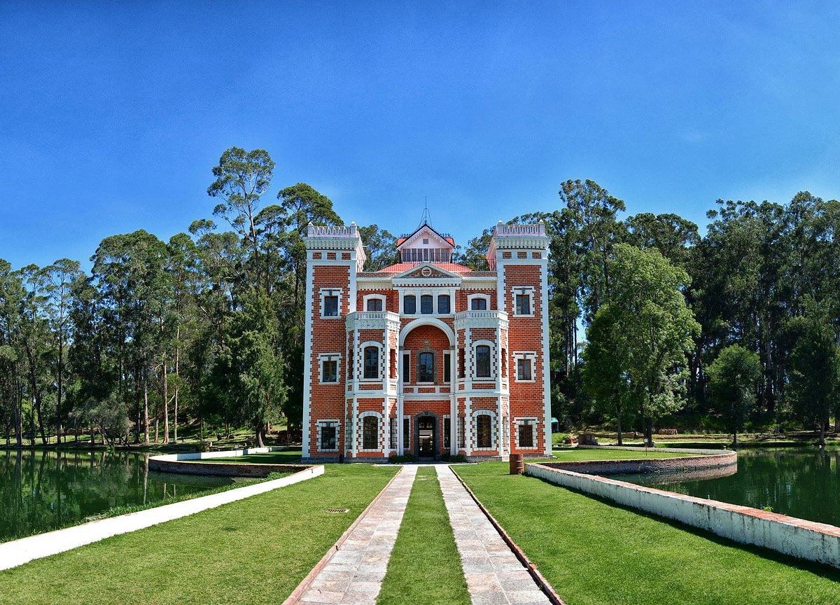 Day 2: Option B: Heritage & Harvest – Ex Hacienda Chautla & Val’Quirico (8 Hours)